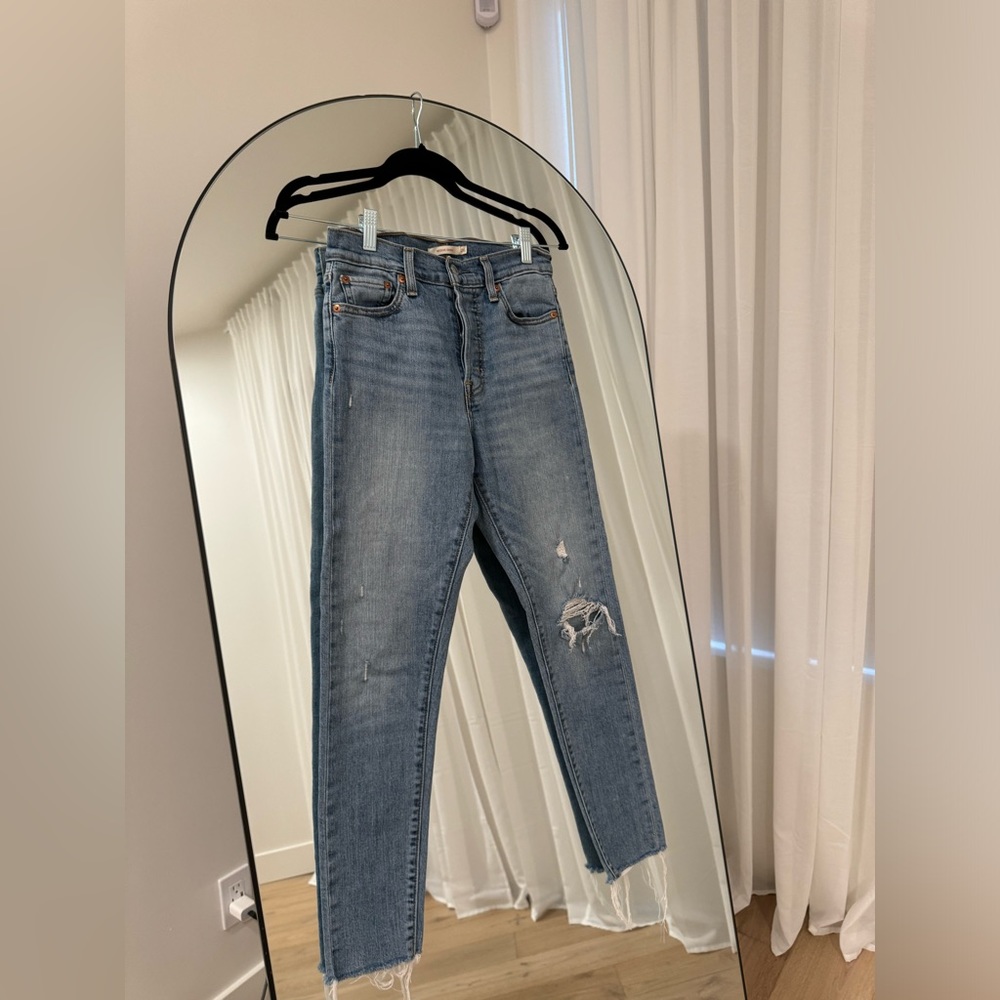 Levi’s Wedgie Skinny Jean